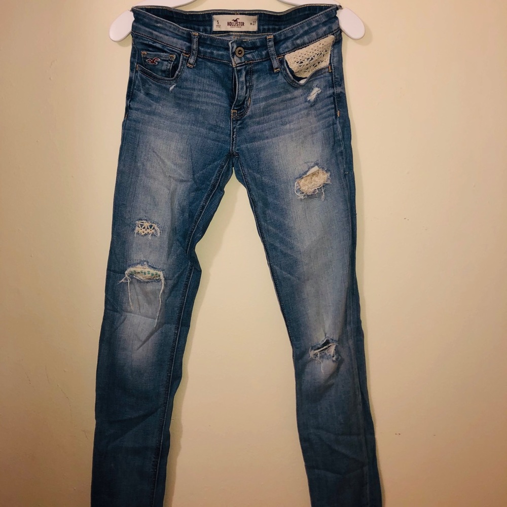 Hollister ripped skinny jeans